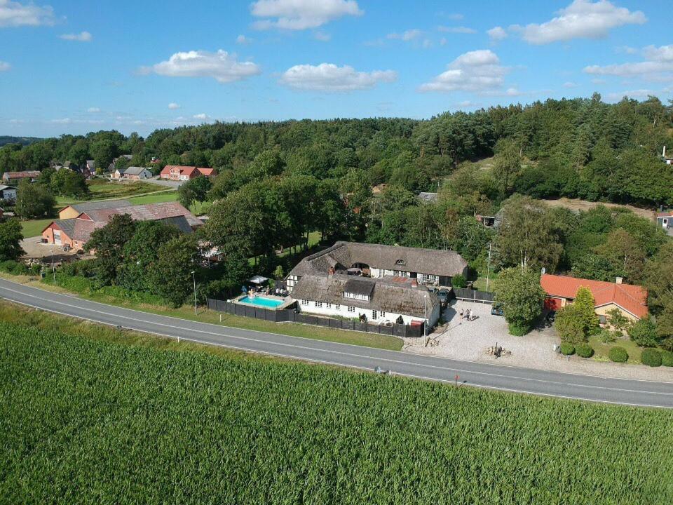 Farm61 Badehotellet I Det Midtjydske - Alder +18 Ar Tjele المظهر الخارجي الصورة